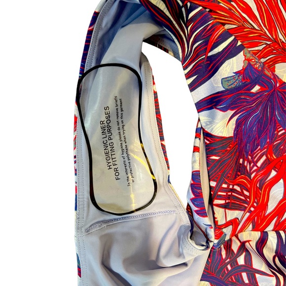 Lululemon.  Size 10. Tropical. NWOT - Picture 4 of 4